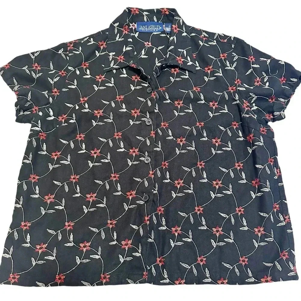 Y2k Black embroidered floral button up shirt size large